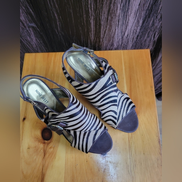 NINE WEST Shoes Womens 10.5 Zebra Cowhide Leather Brown 4" Cone Heel Nwadalaina - Picture 3 of 7